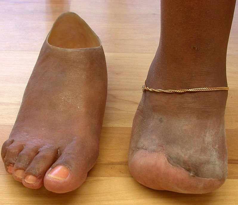 Prótesis para pie hiperrealistas * Prothesis ART LAB