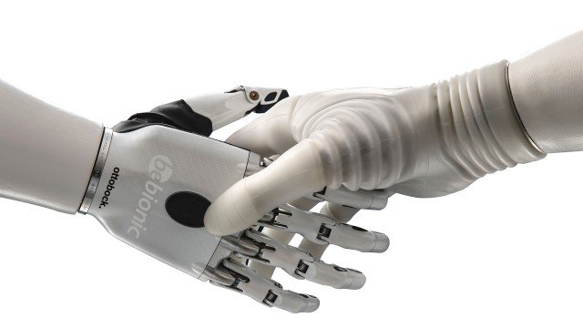 Prótesis para mano. Articulada mioeléctrica