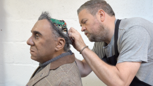 El robot 'Melvin' parecido a Westworld cobra vida en Engineered Art * ART LAB
