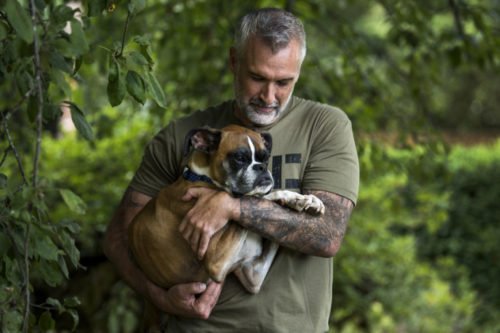 Gary Walters y su mascota de dos patas * ART LAB