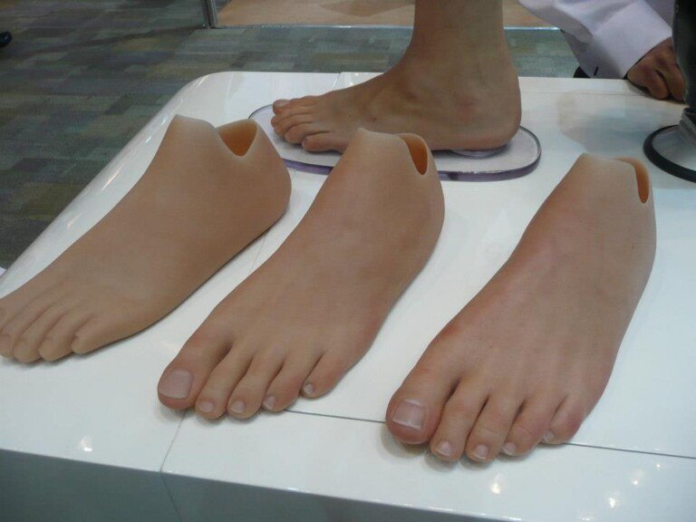 Prótesis Para Pies, Hiperrealistas