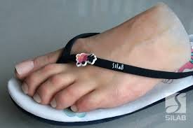 Prótesis Hiperrealistas Para Pies. Amputación Parcial